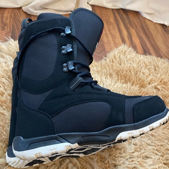 New Head Rodeo Snowboard Boots - Picture 4 of 9